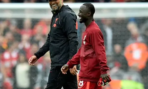Enrique kêu gọi Liverpool thâu tóm hai bom tấn của Chelsea và Barca
