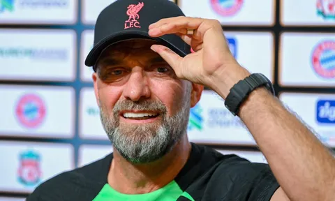 Klopp: "Công việc của tôi tại Liverpool không phải là phàn nàn"