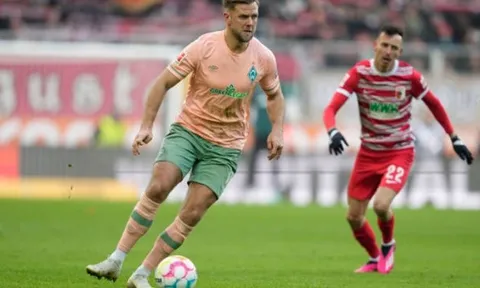 Klose 2.0: Ngôi sao cô độc ở Bundesliga