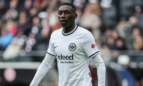 Mục tiêu Man United đã 'bật đèn xanh'