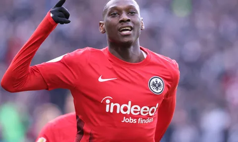 Kolo Muani chê MU, muốn đến Bayern Munich