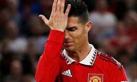 Kompany đã đúng khi tuyên bố không cần Ronaldo