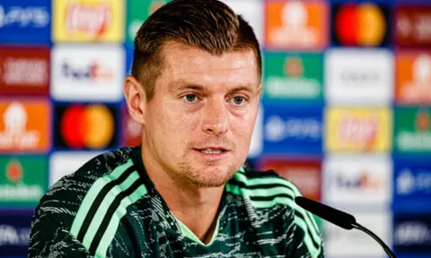 Được 'ông lớn' Premier League tiếp cận, Kroos ra quyết định