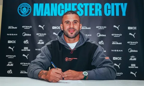 CHÍNH THỨC: Kyle Walker gia hạn với Man City đến năm 2026