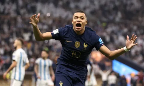 Kylian Mbappe quá kinh khủng