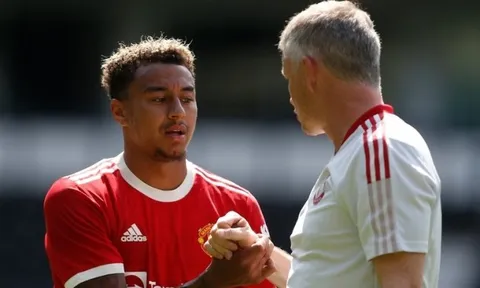 Sau Newcastle, thêm một đội bóng Premier League muốn mua Lingard