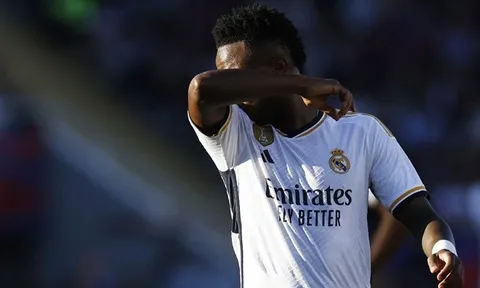 Vấn đề nhức nhối xuất hiện, La Liga hành động bảo vệ Vinicius