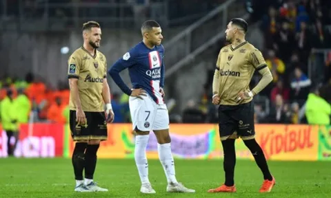Lạc lối khi vắng Messi và Neymar