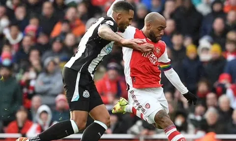 Lacazette phá vỡ im lặng về tương lai tại Arsenal