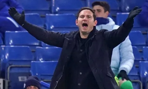 "Chelsea còn lâu mới khủng hoảng"
