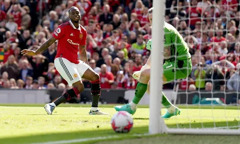 "Cả sân Old Trafford thắc mắc tại sao M.U không thể vượt lên dẫn trước"