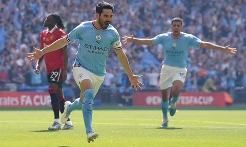 "Đó là khởi đầu khó tin nhất cho một trận Chung kết FA Cup"