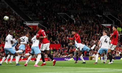 Lên công về thủ, người mà Man Utd cần đã tỏa sáng kịp lúc
