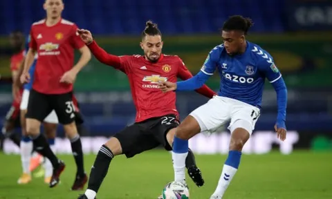Lên công về thủ, "siêu hậu vệ" Man Utd quá đỉnh trước Everton