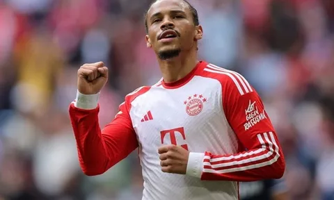 Leroy Sane bóng gió về tương lai ở Bayern Munich