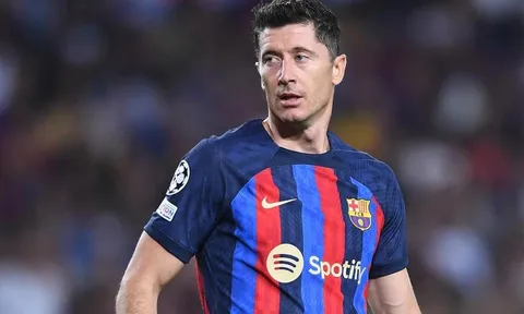 Thua Girona, Lewandowski gửi thông điệp