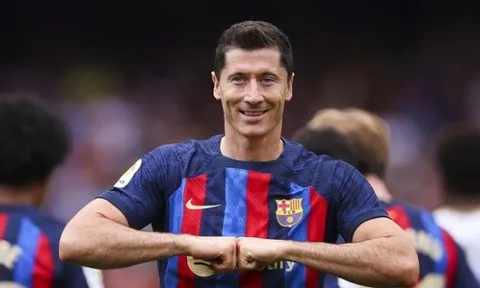 Lewandowski lên tiếng về tương lai tại Barca