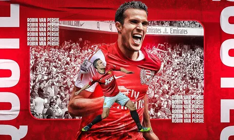 Lịch sử lặp lại! M.U ký HĐ với Van Persie hay Lewandowski thứ 2?