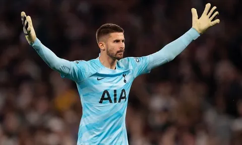 Liệu Vicario sẽ giúp Tottenham cản bước Man City?