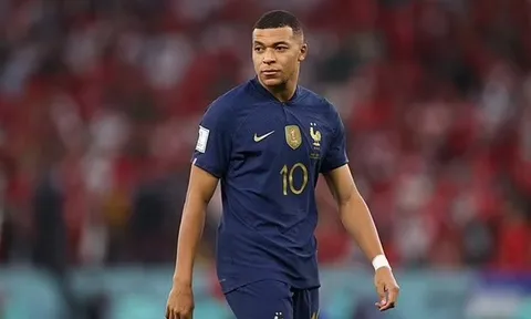 Lineker: "Hậu vệ cánh duy nhất bắt chết Mbappe"