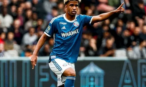 'Lính đánh thuê' Chelsea thi đấu xuất sắc