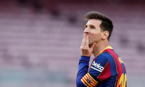 'Chúng tôi không thể giữ Messi lại. CLB là trên hết'