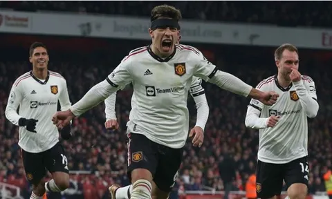 Lisandro Martinez mang đến bài học về sự kì kèo cho Arsenal