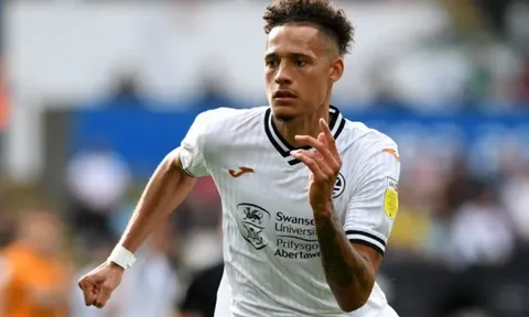 Liverpool bất bình, muốn triệu tập một cầu thủ về Anfield