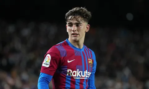 Liverpool cạnh tranh Man City để mua sao Barca