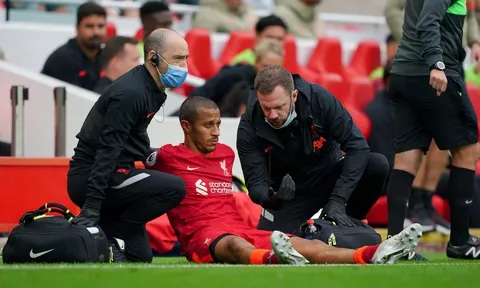 Liverpool còn kiên nhẫn với Thiago?