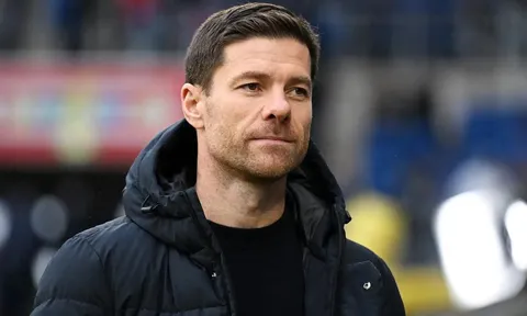 Liverpool gặp đối trọng lớn trong vụ Alonso