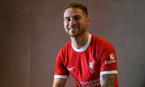 Liverpool giúp Man Utd "sáng mắt ra"