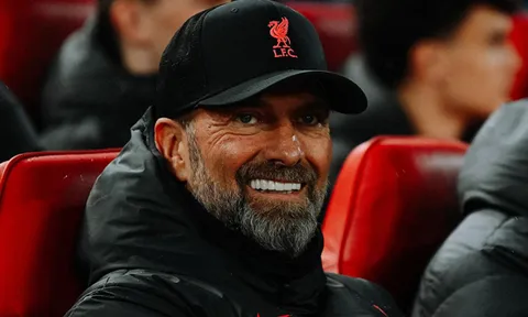 Liverpool hạ Napoli: Jurgen Klopp và nụ cười châu Âu