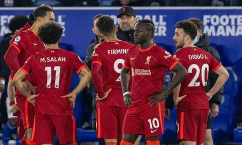 “Liverpool nên tập trung vào Carabao và FA Cup”