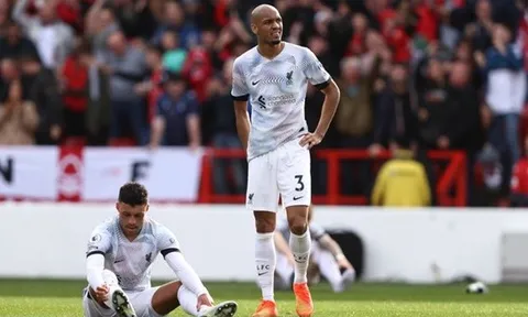 "Liverpool thật tệ hại, chuyện gì đang xảy ra với Fabinho?"