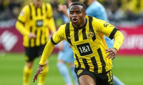 Liverpool tranh tài năng bùng nổ dữ dội với Man Utd