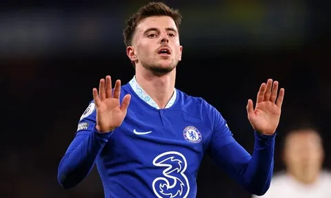 Liverpool vượt Man Utd giành siêu tiền vệ đa năng