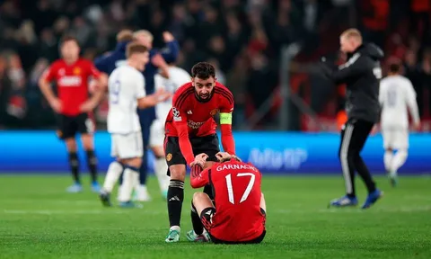 Loạt hung tin ập đến, Man Utd tan hoang