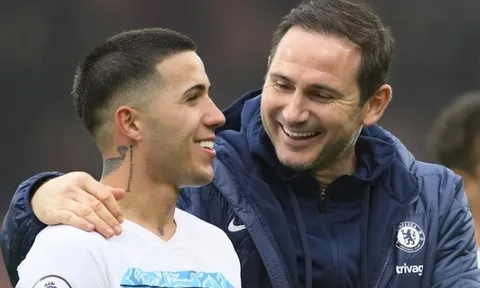 Lời khuyên của HLV Lampard cho Enzo Fernandez