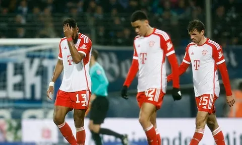 Lối thoát nào cho “bộ phim kinh dị” tại Bayern?