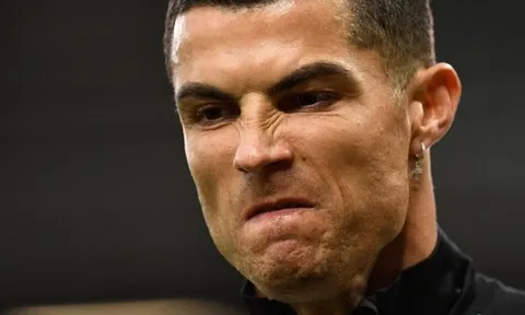 Luật sư thể thao: 'Man United có quyền cắt hợp đồng với Ronaldo'
