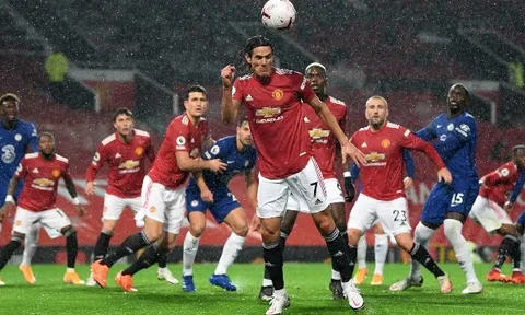 Lực lượng Man Utd đấu Chelsea: 5 cái tên out, hồi hộp chờ Shaw