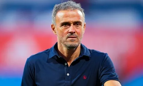 Enrique làm rõ mối quan hệ với Xavi