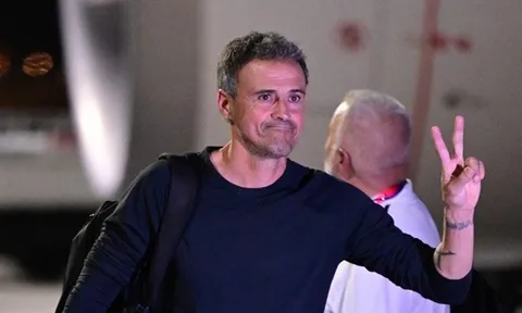Luis Enrique chọn cầu thủ vĩ đại nhất TBN, không phải Xavi - Iniesta