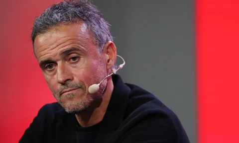 Luis Enrique đàm phán với Chelsea
