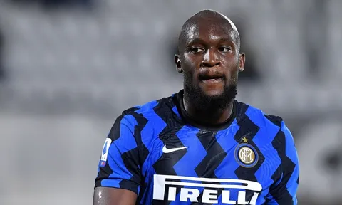 Sếp Inter giới hạn mức phí mua Lukaku từ Chelsea