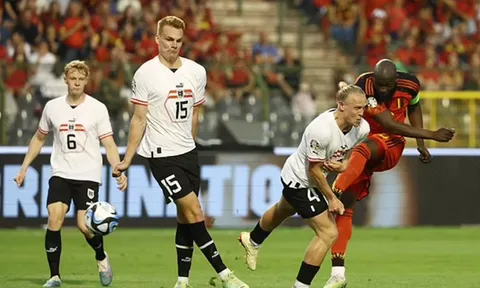 Lukaku nổ súng, Bỉ bị cầm chân trên sân nhà
