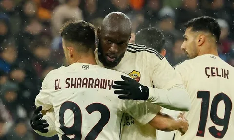 Lukaku lại nổ súng, Roma loại đối thủ khỏi Europa League
