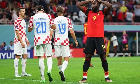 Lukaku liên tục bỏ lỡ khó tin, Bỉ bị loại khỏi World Cup