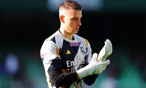 Không phải Kepa, thủ môn số 1 của Real Madrid lộ diện